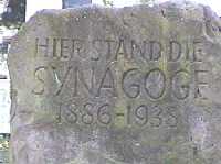 Gedenkstein am Synagogenplatz